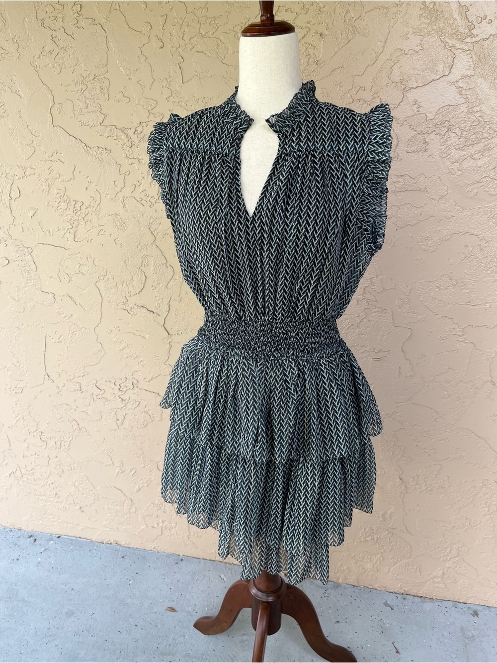 Work / Casual dress with gold accents